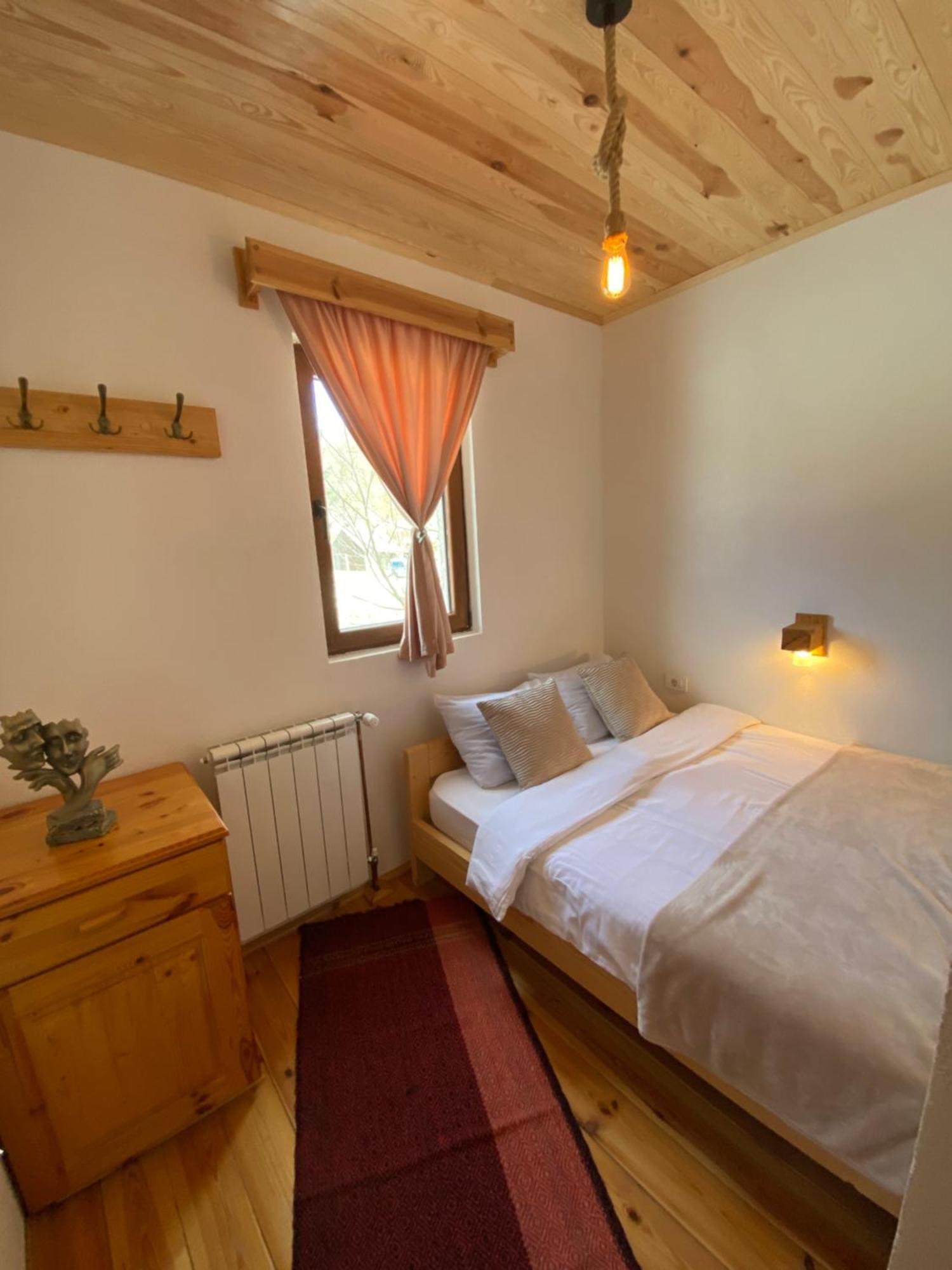 Villa Pahulja Rooms Kolašin Buitenkant foto